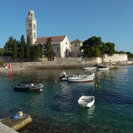 Daire Hvar *